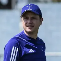 Análise: Fernando Seabra precisa fazer o básico barrando Rafael Cabral e Neris