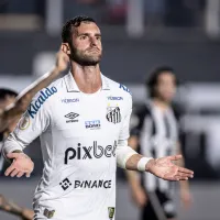 Léo Baptistão é oferecido para reforçar o elenco de Carille na Série B em julho