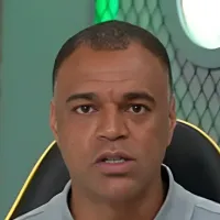 Denílson não poupa críticas a medalhão no São Paulo: \&#039;Me dá saudade de voltar a jogar\&#039;