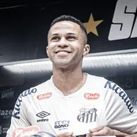 Serginho busca titularidade com Carille no Santos; Atributos do meia podem contribuir