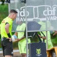 VAR esclarece expulsão de Wagner Leonardo por agressão em Calleri em Vitória x São Paulo: “força excessiva”