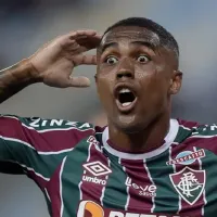 Douglas Costa tem diagnóstico inicial de lesão no músculo posterior da coxa direita