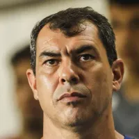 Fábio Carille é criticado pela torcida do Santos após derrota: 'Não gosta da base'