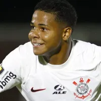 Wesley provoca António Oliveira após goleada do Corinthians: “Não é, corneteiro?”