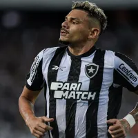 Botafogo está travado nas negociações com o atacante Tiquinho Soares