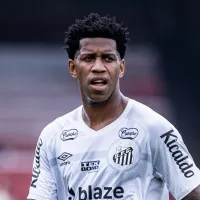 João Basso pode substituir Gil como titular do Santos em 2025