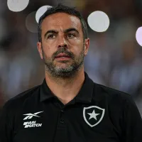 Artur Jorge não dá prazo para retorno de Óscar Romero e Diego Hernández ao Botafogo: “Está entregue à direção”