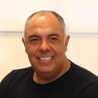 R$ 700 mil: Flamengo se prepara para assinar com meio-campista e Braz atende a torcida