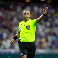 Wilton Pereira Sampaio registra uso de sinalizador e reclamações de Gallo na súmula