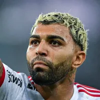 Gabigol beija escudo no Flamengo e torcida aclama o atacante