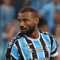 Grêmio prepara contratação de meia e centroavante com salários de JP Galvão e Bessozi