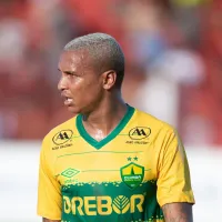 Alvo do Corinthians, Deyverson desagrada Cuiabá nos bastidores, diz portal