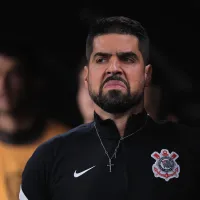 Crise no Corinthians: saída de Carlos Miguel deixa António Oliveira bravo e técnico pode sair
