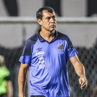 Carille mostra preocupação com sistema defensivo do Santos: 'é treinar mais'