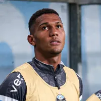 Ex-Grêmio, Adriel entra na mira do Corinthians para substituir Carlos Miguel