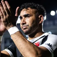 Payet tem problema físico no Vasco e está fora do confronto contra o Palmeiras