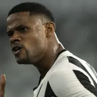 Fim das expectativas: Interesse de Renato, Júnior Santos renova com o Botafogo