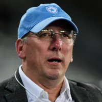 John Textor comemora renovação de Júnior Santos com o Botafogo: “Estamos juntos”