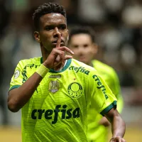 Estevão recebe cartão amarelo durante comemoração e torcida do Palmeiras critica a punição
