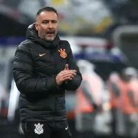 Ex-Corinthians, Victor Pereira renova seu contrato com o Al-Shabab, da Arábia Saudita