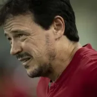 Torcedores do Fluminense vão a sede do clube e picham muros das Laranjeiras: \&#039;vai virar o inferno\&#039;