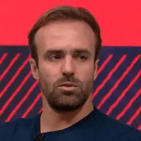 Roger Flores compara Matheus Pereira com Montillo: “Acho que ele é mais Montillo do que Roger”