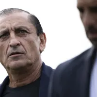 Número 1 da era Ramón Díaz: Corinthians atende novo técnico e contata meia João Schmidt