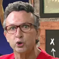 Chegada de Balotelli ao Corinthians tem reprovação de Neto: \&#039;Estava caindo bêbado nas férias\&#039;