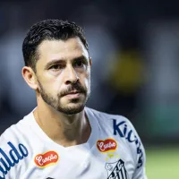 Mudança no meio: Carille define substituto de Giuliano no Santos