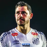 Giuliano evoluiu na recuperação e pode ser a novidade do Santos contra o Coritiba