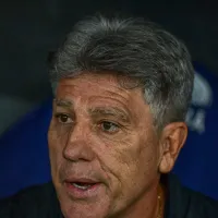 Renato decide deixar Arezo no banco e torcida do Grêmio critica: 'Demissão para ontem'