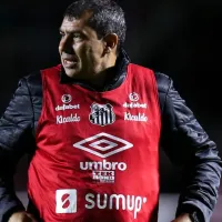 Zagueiro não empolga Fábio Carille e Santos define rescisão contratual de Zabala