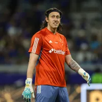 Destaque pelo Cruzeiro, Cássio elogia o trabalho de Fernando Seabra: \'Temos um grande líder\'