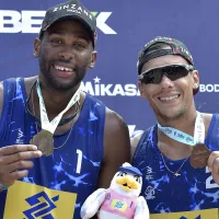 Olimpíadas 2024: Evandro e Arthur seguem invictos e avançam às oitavas no vôlei de praia em Paris