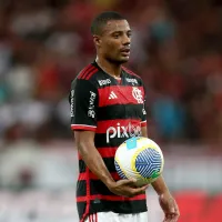 Arrascaeta revela estratégia rubro-negra para vencer Palmeiras e comenta sobre De La Cruz: 'Mini craque'