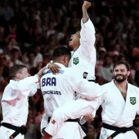Olimpíadas 2024: Com brilho de Rafaela Silva, Brasil conquista o bronze nas equipes mistas do judô