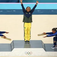 Após conquistar ouro, Rebeca Andrade é reverenciada por Simone Biles e Jordan Chiles