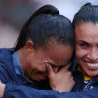 Capitã da Seleção Feminina, Adriana lamenta derrota e destaca força do coletivo: 'Nosso momento vai chegar'