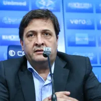 Alberto Guerra é avisado sobre problema no fornecimento de energia elétrica na Arena do Grêmio