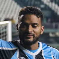 Reinaldo decide pelo Grêmio e surpresa repercute na torcida: “Está se redimindo”