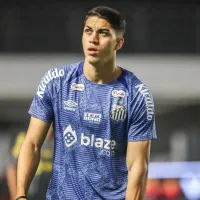 Jair está balançado com salário oferecido pelo Botafogo e deixa decisão com Santos  