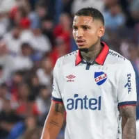 Presidente do Nacional se emociona em velório de Izquierdo e agradece jogadores do São Paulo