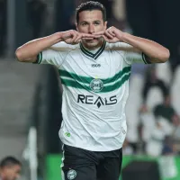 Contratação de Leandro Damião no Internacional se inviabiliza por permanência de Alario 