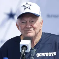 Jerry Jones coloca as cartas na mesa e manda aviso para Dak Scott e Dallas Cowboys