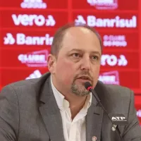 R$ 693,9 milhões: presidente do Internacional expõe dívida do clube e faz promessa