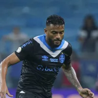 Gremistas definem Reinaldo como pior em campo em Botafogo X Grêmio