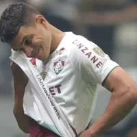 Membros de organizadas do Fluminense protestam e se reúnem com comissão do clube na salinha