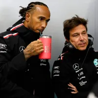 Lewis Hamilton revela tensão em conversa com Toto Wolff sobre saída da Mercedes