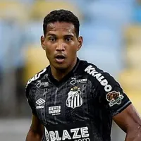 Grêmio e Santos podem trocar João Lucas por Adriel em 2025