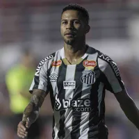 Emprestado ao Peixe, Serginho continua com futuro indefinido